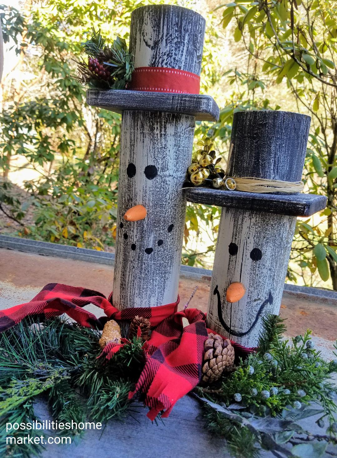 Easy Snowman Craft Project Using DIY Paint and a Fence Post