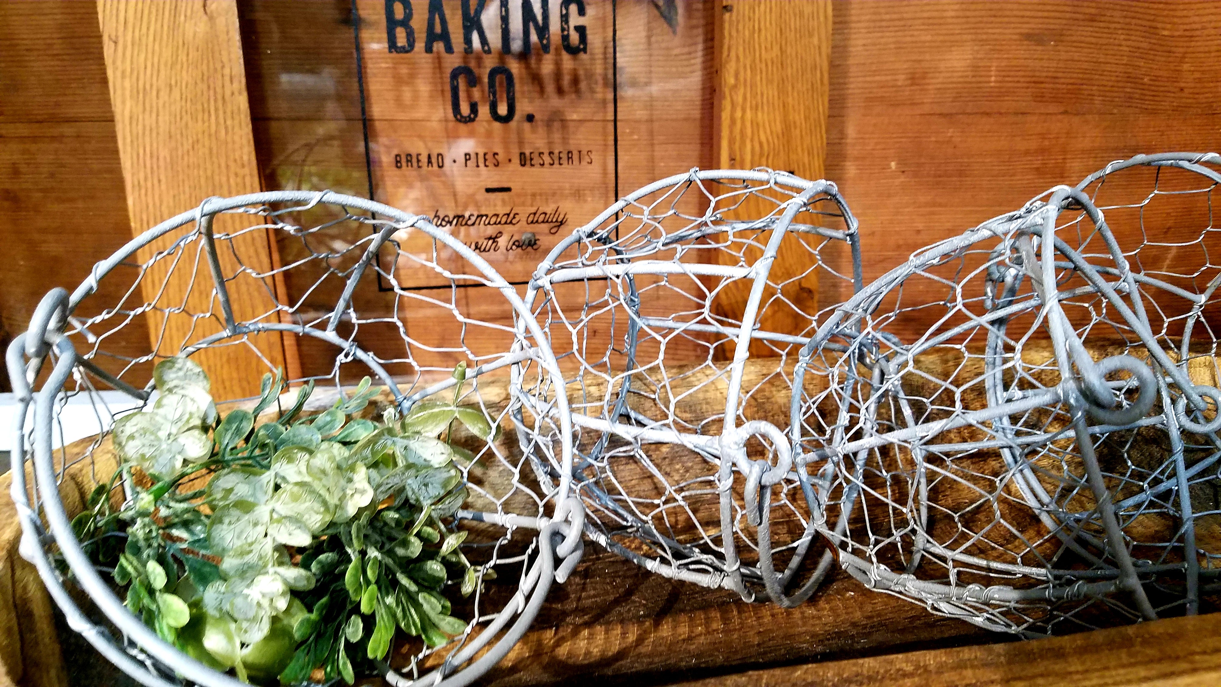 chicken wire baskets with handles