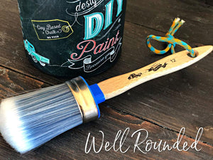 synthetic oval paint brush with DIY Paint can